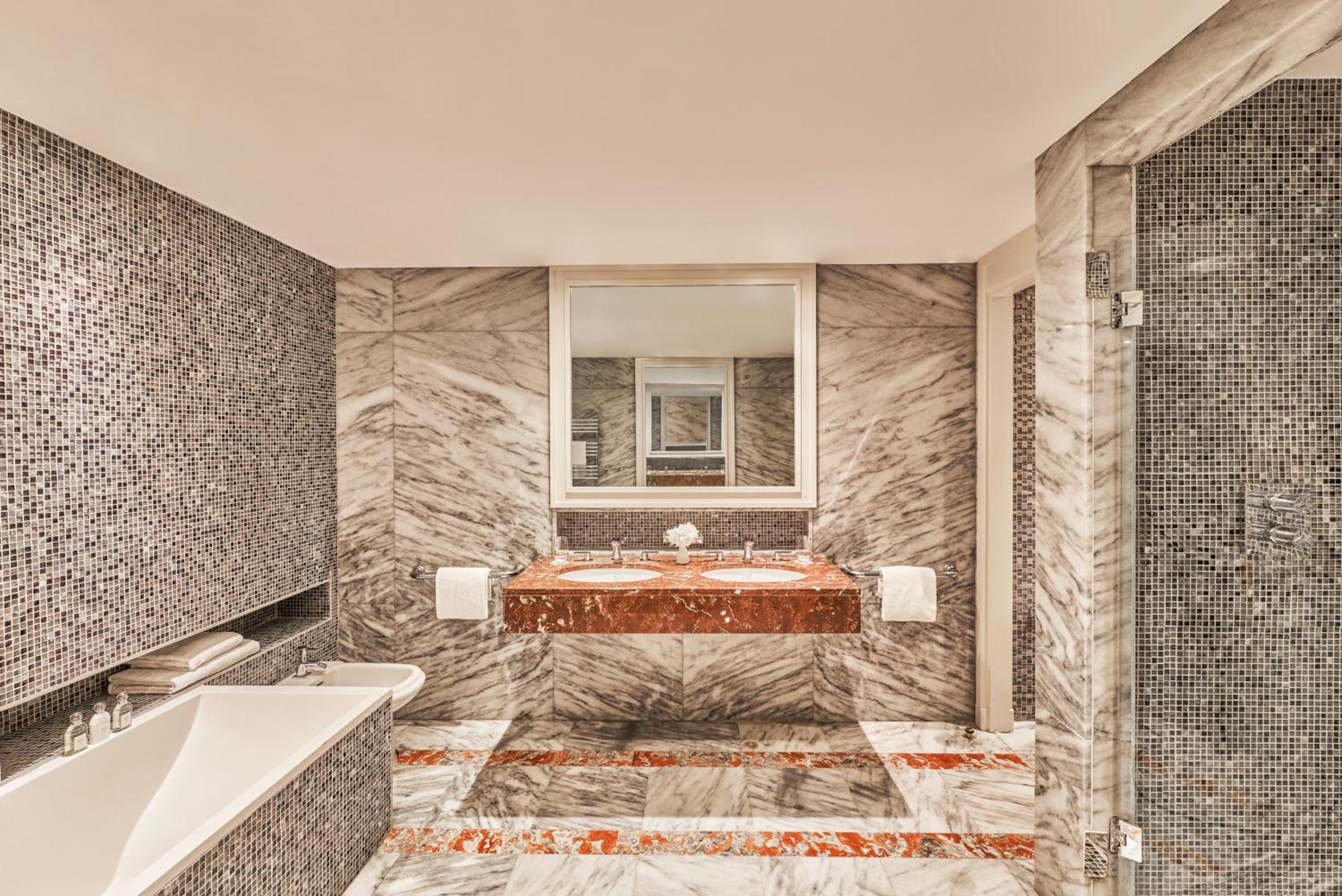 Hotel Barriere Le Majestic